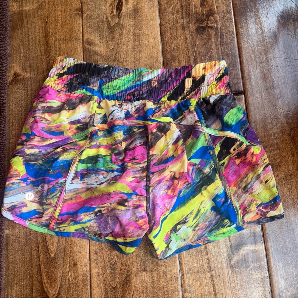 Lululemon Tracker Short - Picture 2 of 5
